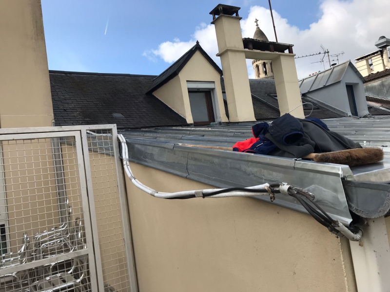 Toit en zinc a enghien les bains 95880