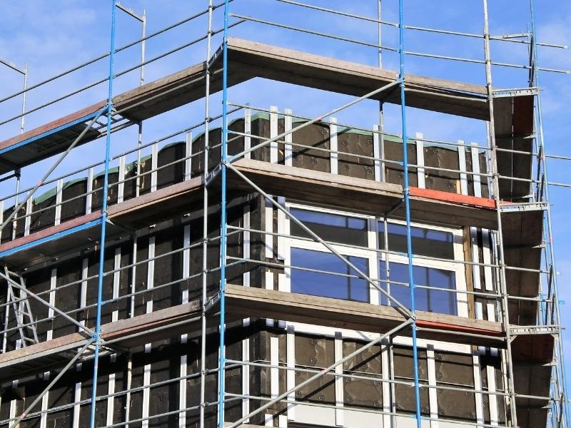 Entreprise de pose de bardage extérieur : bien la choisir Pose de bardage extérieur et isolation thermique par l'extérieur