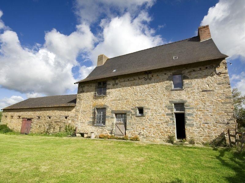 Entreprise de rénovation de façade à Paris et en Île-de-France Prix de ravalement de façade d'une maison ancienne