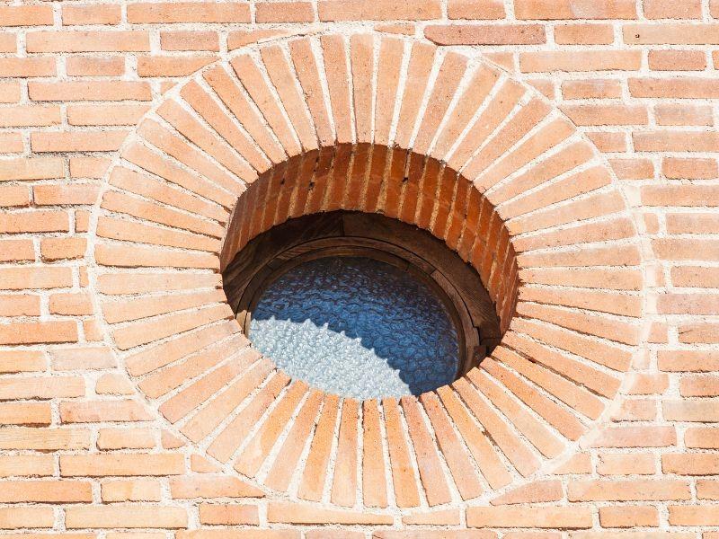 Œil de bœuf façade