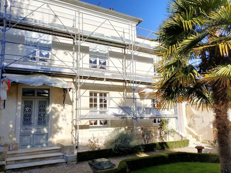 Ravalement d'une façade ancienne en Île-de-France