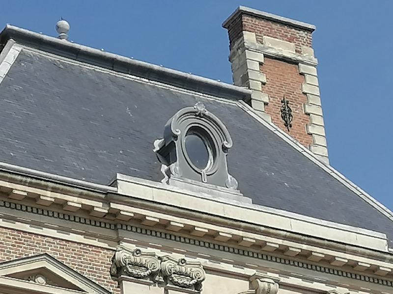 Fenêtre oeil de boeuf sur mesure