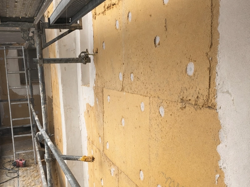 Isolant respirant pour un mur en pierre