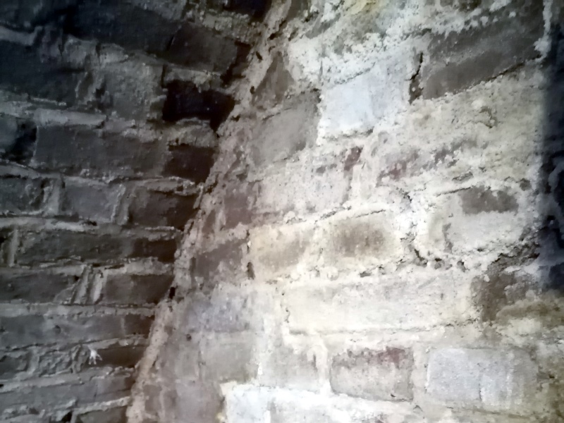 Salpêtre sur un mur