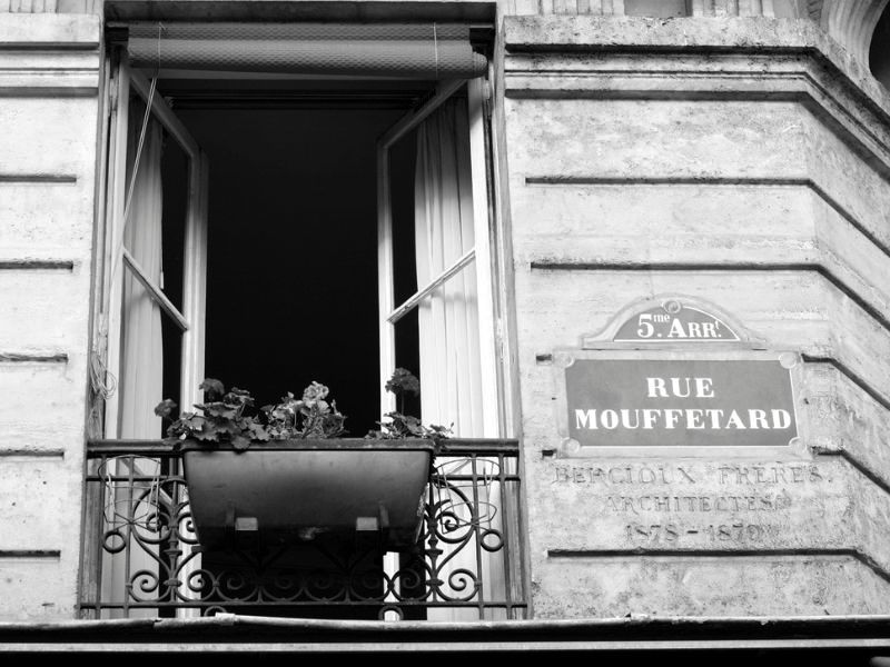 Fenêtre gueule de loup à Paris