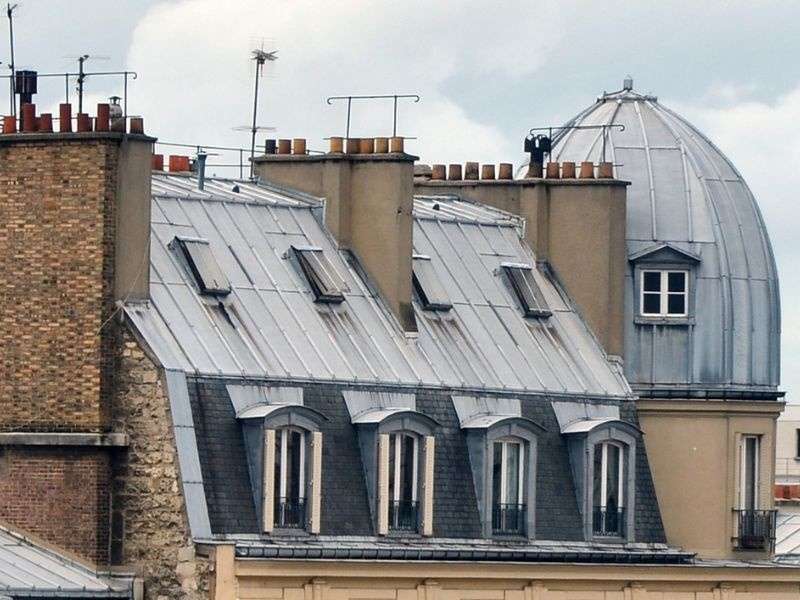Pose de fenêtre de toit à Paris