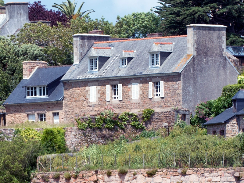 Isolation thermique par l'extérieur d'une maison ancienne