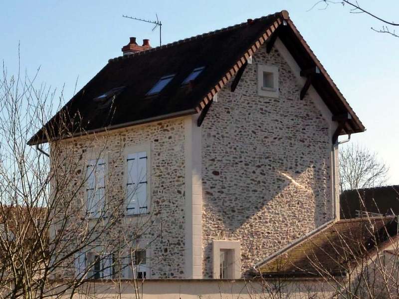 Entreprise de rénovation de façade à Paris et en Île-de-France Ravalement de façade de maison briarde