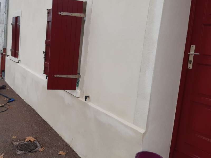 Entreprise de rénovation de façade à Paris et en Île-de-France Soubassement de façade