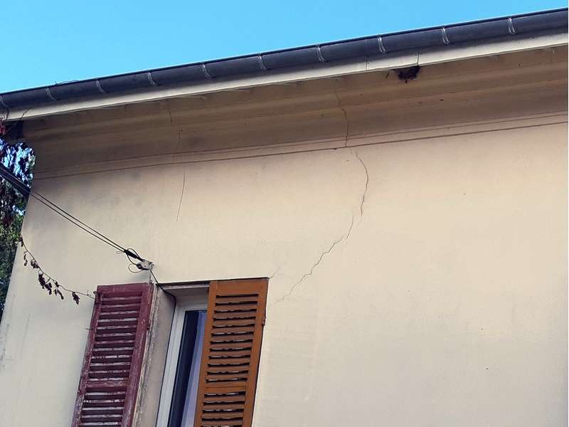 Fissures fines