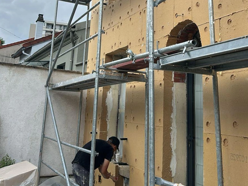 Façadier itéiste définition