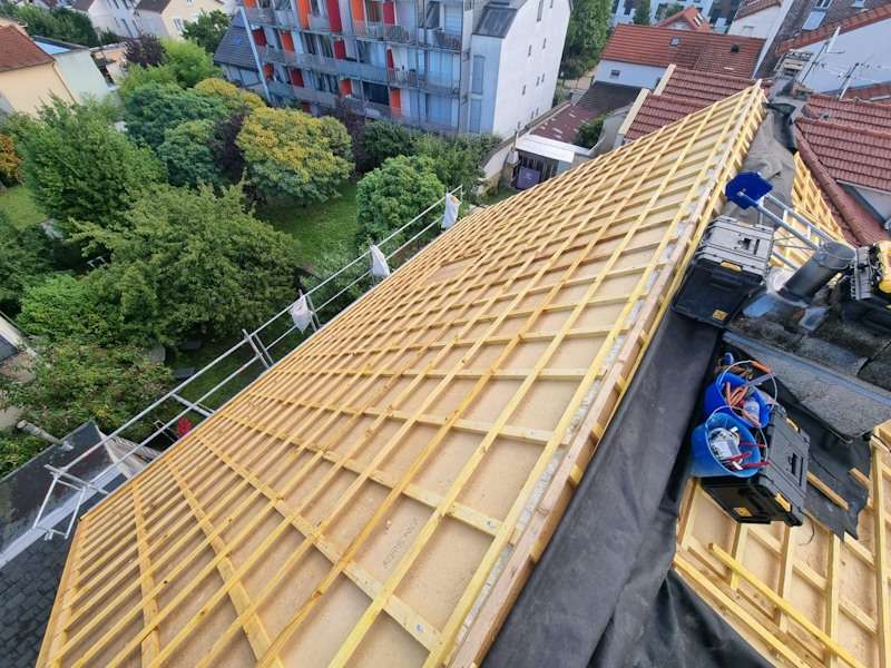 Isolation de toiture par l'extérieur : avis et conseils Avis isolation extérieure toiture