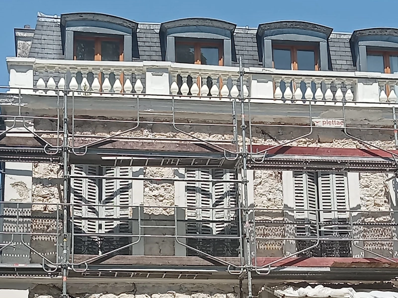 Piquage d'une façade