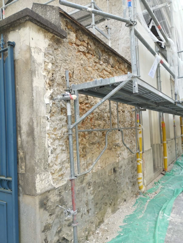 Ravalement mur versailles