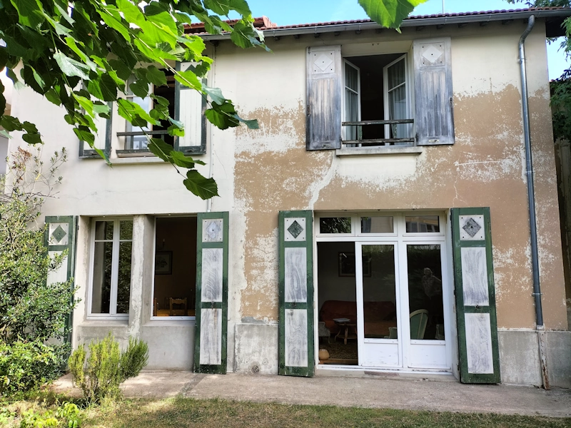 Renovation de facade a versailles 78