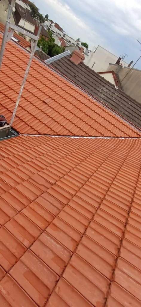 Refection toiture tuiles romainville 93230