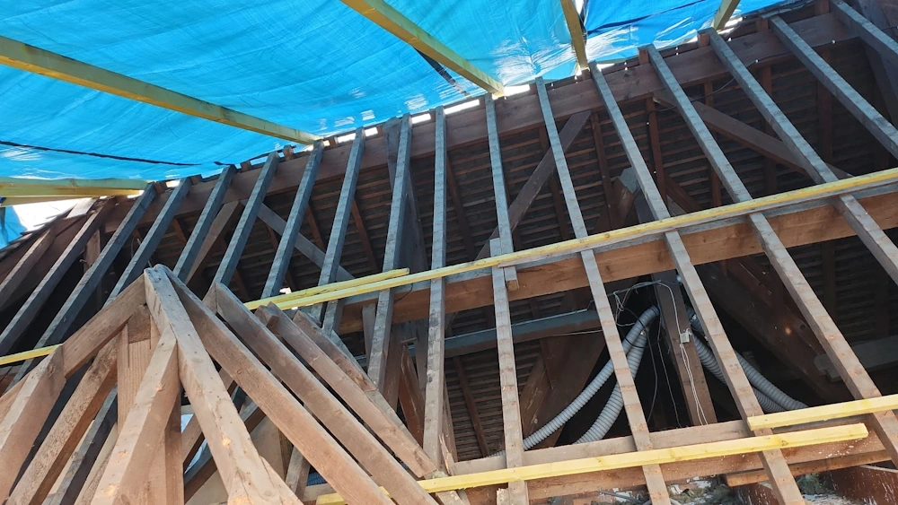 Renovation charpente louveciennes 78430