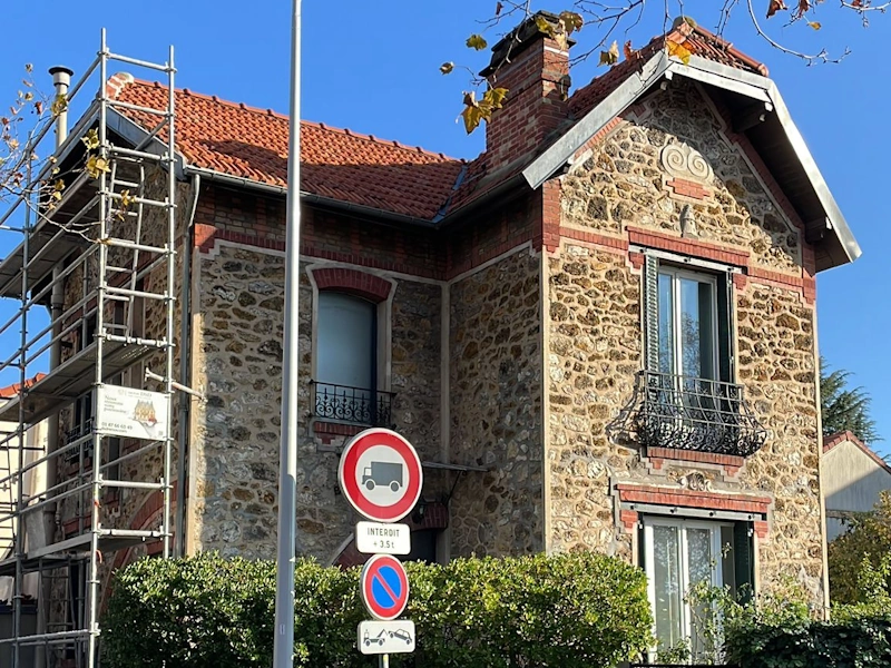 Façade meulière