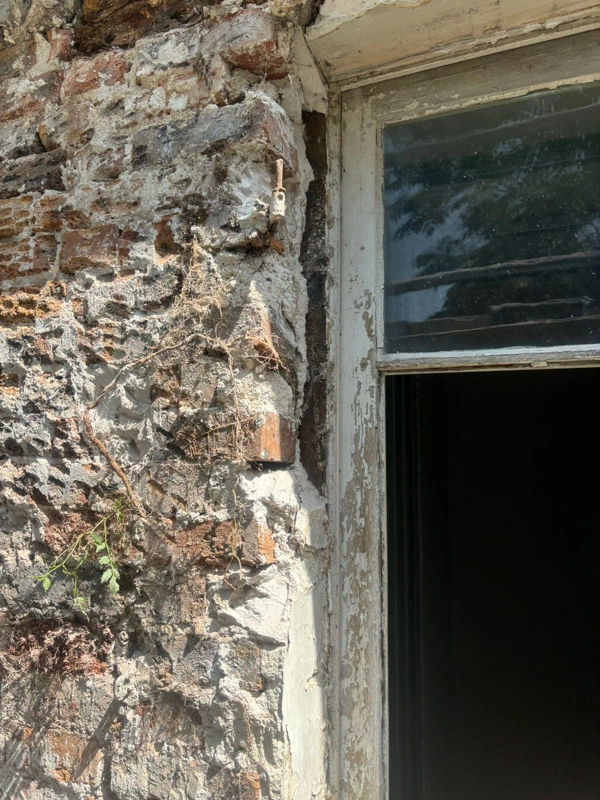 Piochage de facade 75016