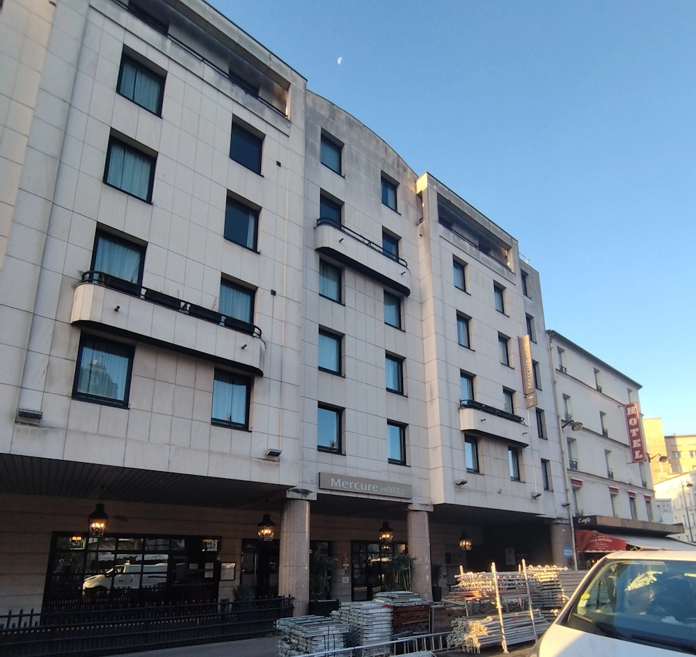 Ravalement de facade hotel mercure