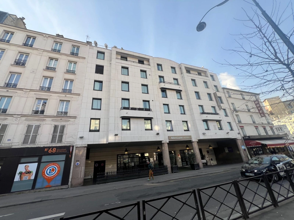 Ravalement de facade hotel parisien