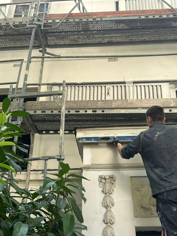 Rénovation de modénatures à Paris 16