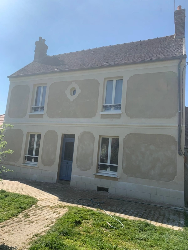 Renovation de facade fontenay tresigny