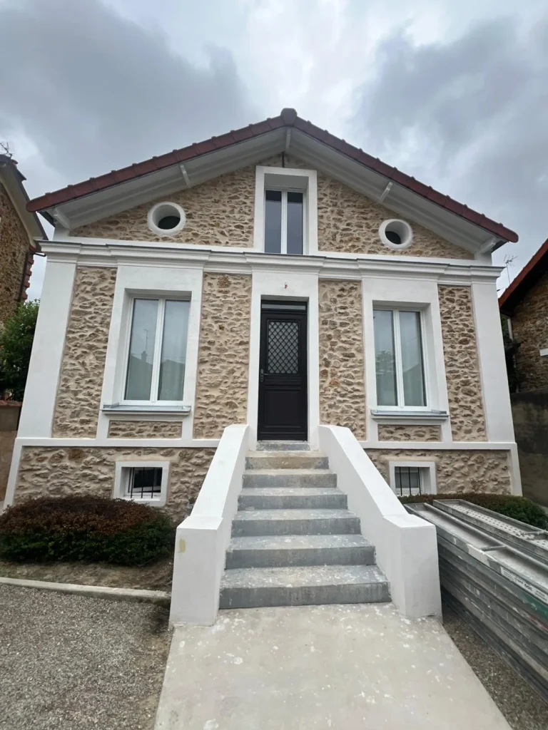 Batiment facade pierre rosny 93