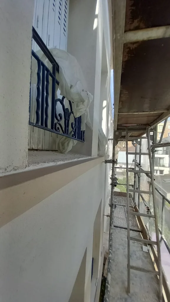 Facade renovee ite paris 13