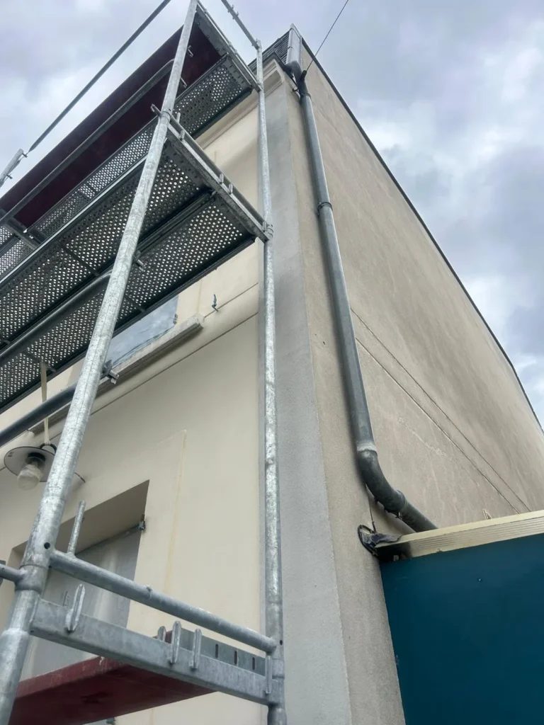 Nettoyage preparatoire facade 93170