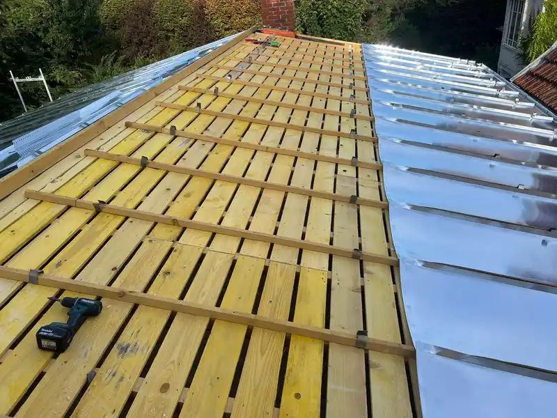 Couvreur maison zinc 78470