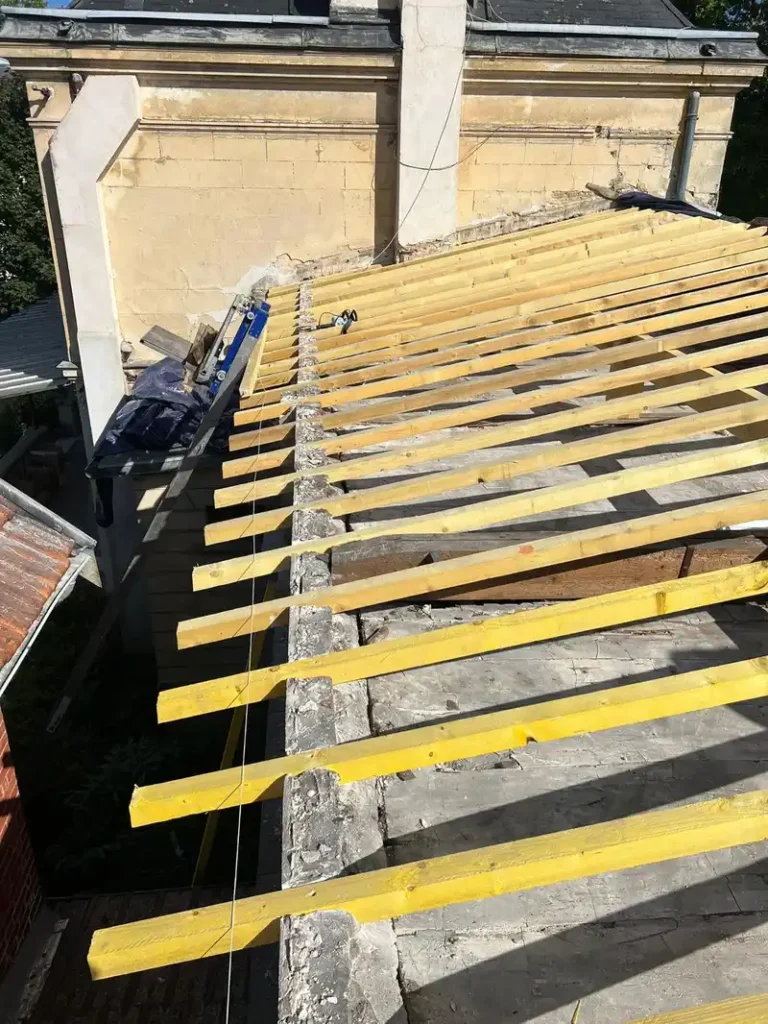 Toiture zinc sur tasseaux milon