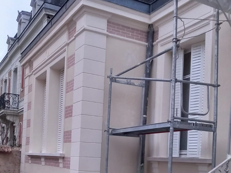 Modénature de façade à Paris et en Île-de-France Renovation modenature facade 1