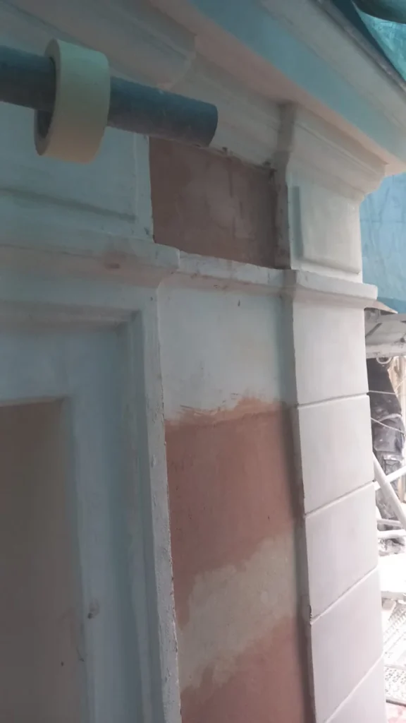 Artisan renovation facade verrieres le buisson