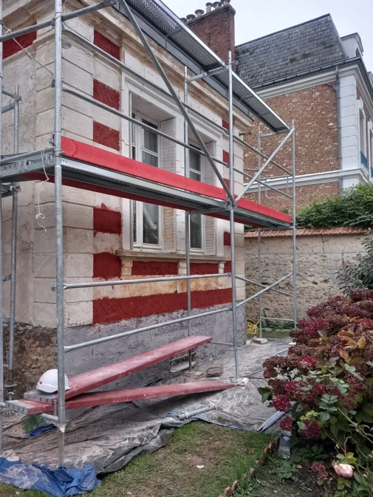 Decor facade platre verrieres le buisson