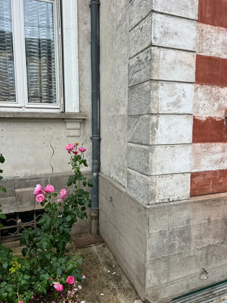 Maison de maitre ravalement verrieres le buisson