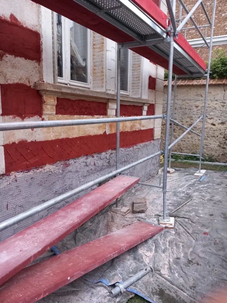 Restauration enduit patrimonial verrieres le buisson
