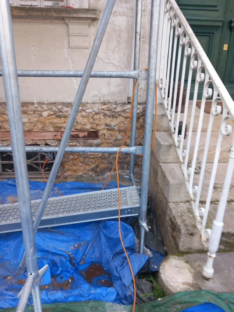 Restauration maison ancienne verrieres le buisson