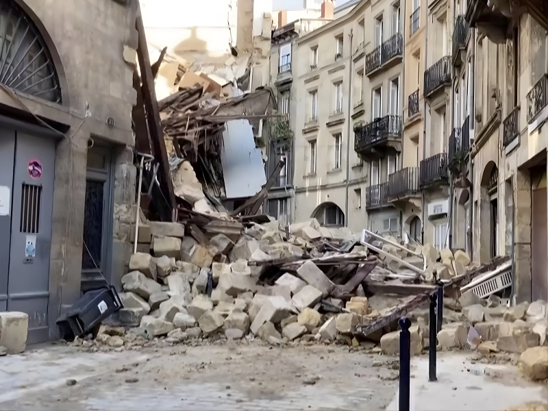 Effondrement d'un immeuble à Bordeaux