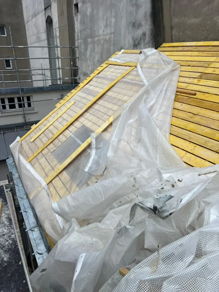 Couvreur zingueur specialiste sarking paris 10e